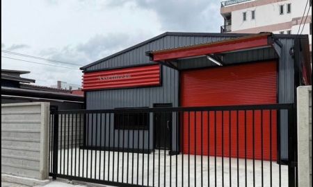 ให้เช่าโรงงาน / โกดัง - ให้เช่าโกดังพร้อมออฟฟิศ พื้นที่รวม 300 ตร.ม.ย่านลาดพร้าว วังหิน โชคชัย4