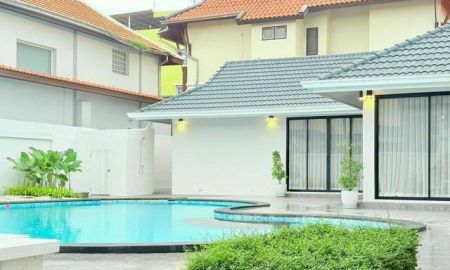 ขายบ้าน - ขายบ้าน 3 ห้องนอน 4 ห้องน้ำ สระว่ายน้ำขนาดใหญ่ ในย่านอ่างเก็บมาบประชัน,พัทยา