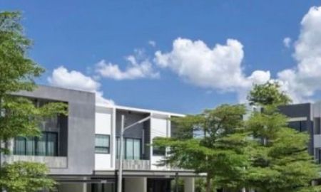 ขายทาวน์เฮาส์ - ทาวน์เฮ้าส์ หลังมุม พร้อมสวนกว้างด้านข้าง เป็นส่วนตัวกว่าหลังอื่น (ใหญ่กว่าทาวน์โฮมทั่วไป) ปรับพื้นที่แต่งได้ตามใจ