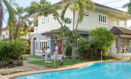 ขายบ้าน - บ้านพร้อมสระว่ายน้ำส่วนตัว หมู่บ้านรีเจ้นท์ 1 พูลวิลล่าหลังใหญ่ ที่ดินกว้างมาก มีหลังเดียวเท่านั้น