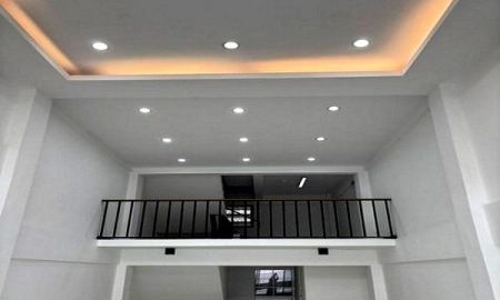 ให้เช่าอาคารพาณิชย์ / สำนักงาน - ให้เช่า อาคารพาณิชย์ ซอยอ่อนนุช ใกล้ รถไฟฟ้าสถานีศรีนุช ขนาด 250 ตรม หน้ากว้าง 4 เมตร ลึก 15 เมตร 3 ห้องนอน 3 ห้องน้ำ แอร์