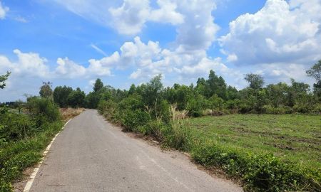 ขายที่ดิน - ขายที่ดินเกาะขนุน 1 ไร่ ติดถนนลาดยาง ใกล้ถนนสุวินทวงศ์ทล.319-2กม. อ.พนมสารคาม ฉะเชิงเทรา