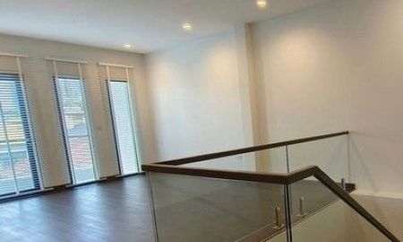 ขายบ้าน - ขายบ้านเดี่ยว 3 ชั้น สไตล์โมเดิร์น ใจกลางสุขุมวิท 65