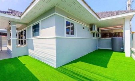 ขายบ้าน - ขาย ด่วน บ้าuเดี่ยวพร้อมสระว่ายน้ำ ติดถนนเส้นหลัก โซนห้วยใหญ่ ทำเลดี แหล่งชุมชน เดินทางสะดวก