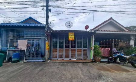 ขายทาวน์เฮาส์ - ขายบ้านชั้นเดียว หมู่บ้านร่มไทร ซอยเสรีไทย 38 แยก 8
