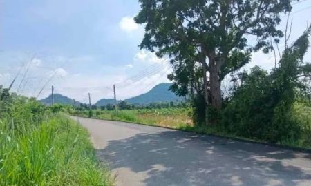 ขายที่ดิน - ขายที่ดินพัทยา ชลบุรี 5 ไร่ 2งาน 41ตร.ว ติดถนน ใกล้เขาชีจรรย์ พัทยา