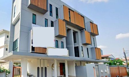 ให้เช่าอาคารพาณิชย์ / สำนักงาน - รัชดา เซ็นทรัลพลาซา ลาดพร้าว 1.75 กม.ใกล้ MRTลาดพร้าว 965ม. ให้เช่า Home Office 4ชั้น 52ตร.ว. 302 ตร.ม. จอดรถได้ 6 คัน แอร์6ครบทุกห้อง