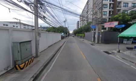 ขายที่ดิน - ขายที่ดินพร้อมสิ่งปลูกสร้าง 2 ไร่ ซอย ลาซาล 17 !