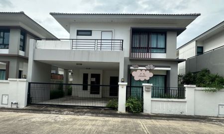 ขายบ้าน - ขายด่วน บ้านสวยพร้อมอยู่ หมู่บ้านเดอะคอมพลีท ศรีราชา ชลบุรี