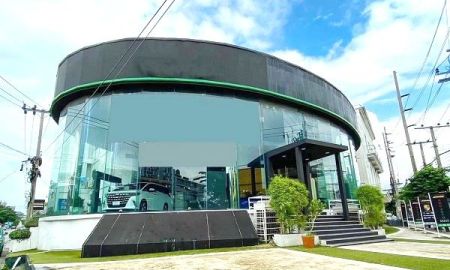 ให้เช่าอาคารพาณิชย์ / สำนักงาน - ให้เช่า โชว์รูม ประชาอุทิศ - เหม่งจ๋าย 3,000 กว่า ตรม ใกล้ รร. SISB ประชาอุทิศ เหม่งจ๋าย เหมาะเป็น Showroom ขายสินค้า, รถ ร้านอาหาร