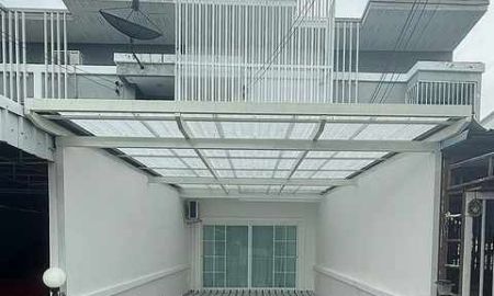 ขายทาวน์เฮาส์ - ขายบ้าน Townhouse 2 ชั้น ติดถนน อยู่กลางเมือง ซอยบุญสัมพันธ์ ทำเลดี สิ่งอำนวยความสะดวกครบครัน