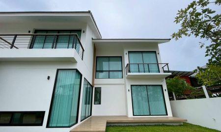 ขายบ้าน - ขายบ้านใหม่สไตล์โมเดิร์น ทำเลเมืองเชียงใหม่ พร้อมอยู่ ใกล้สิ่งอำนวยความสะดวก บ้านใหม่ 2 ชั้น ดีไซน์ทันสมัย ในเขตแม่เหียะ อำเภอเมืองเชียงใหม่