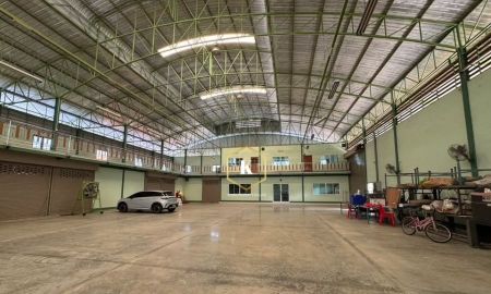 ให้เช่าโรงงาน / โกดัง - ให้เช่าโกดัง อำเภอเมือง นครปฐม พื้นที่ 2400 ตรม ใกล้ถนนนเพรชเกษม