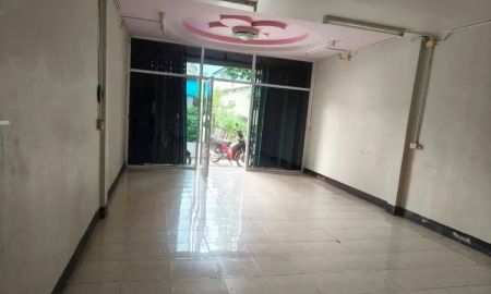 ขายบ้าน - ขายทาวน์เฮาส์ 2 ชั้น ซอยนวมินทร์ ทำเลดี ใกล้บิ๊กซี หาดใหญ่ อำเภอหาดใหญ่ จังหวัดสงขลา