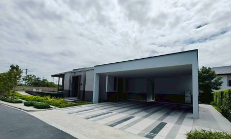 ขายบ้าน - ขายบ้านเดี่ยวพูลวิลล่า สไตล์โมเดิล resale ราคา 18.3 ล้าน