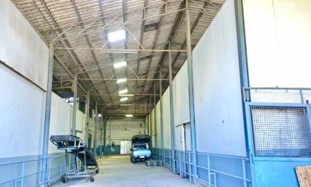 ให้เช่าโรงงาน / โกดัง - ม.รังสิต 2.7กม. คลองประปา เดอะไนน์ สุกี้ตี๋น้อย ติวานนท์ 2.6กม. ห้องเย็นให้เช่า โกดัง 2ไร่ 202ตร.ม. ถ.บางบัวทอง-บางพูน MRTรังสิต 2กม.