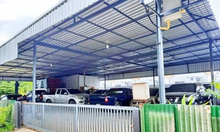 ให้เช่าโรงงาน / โกดัง - ถูกที่สุดในกรุงเทพ 60 กว่าบาทต่อตรม. นิคมลาดกระบัง 1.96 กม. ตลาดนครฉลองกรุง 1.47 กม. ให้เช่า 402ตร.ม. รร.ลำพะอง 440 ม. ใกล้ถนนใหญ่