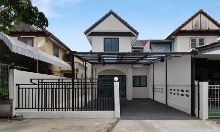 ขายบ้าน - บ้านแฝด 2 ชั้น รีโนเวทใหม่ หมู่บ้านลานทอง ติวานนท์-ปากเกร็ด สวย พร้อมอยู่ ทำเลดีติดถนนใหญ่