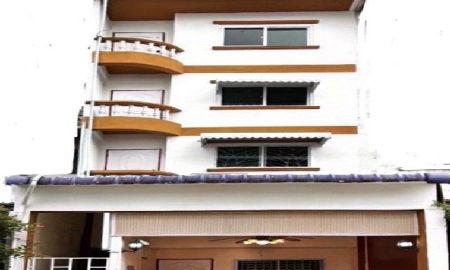 ขายอาคารพาณิชย์ / สำนักงาน - ขายอาคารพาณิชย์ทำเลดี ติดถนนใหญ่ ใกล้สนามบินเชียงใหม่ มีสิ่งอำนวยความสะดวกครบ