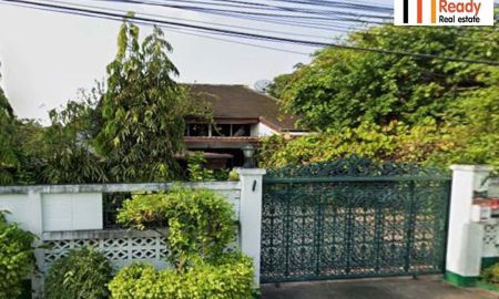 ขายบ้าน - ขายบ้านพร้อมที่ดิน 200 ตรว. ซ.ไทยานนนท์ 8 สนามบินน้ำ อยู่ใกล้กองสลากและใกล้รถไฟฟ้า 2 สาย ราคาพร้อมคุย