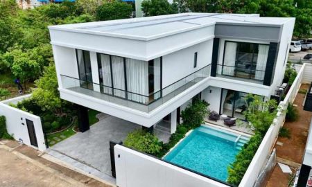 ขายบ้าน - ขาย Luxury Vista Villa บ้านพูลวิลล่า ใจกลางเมืองพัทยา ( พัทยาใต้ ) 4 ห้องนอน 6 ห้องน้ำ