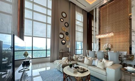 ขายคอนโด - ขายเพนต์เฮาส์ ตกแต่งสวยหรู พร้อมเข้าอยู่ ในโครงเดอะ ซี ศรีราชา