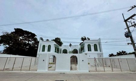 ขายบ้าน - ขายบ้านพูลวิลล่าหรู สร้างใหม่ ใกล้หาดจอมเทียน พัทยา ชลบุรี