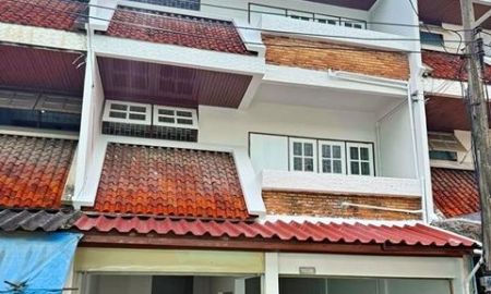 ให้เช่าทาวน์เฮาส์ - MRT ราชภัฎพระนคร 700 ม. 4นอน ทาวน์เฮาส์ 3.5 ชั้น ถูกที่สุดในบางเขน 2คูหา มีดาดฟ้า 255ตร.ม. ม.เกริก 1.8 กม. เซ็นทรัล รามอินทรา 1.5 กม.