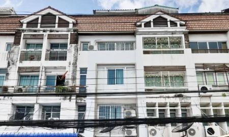 ขายอาคารพาณิชย์ / สำนักงาน - ขายอาคารพาณิชย์ หมู่บ้านเดอะเนเจอร์ซิตี้ เพชรเกษม 69 หนองแขม พื้นที่ 16.6 ตร.วา สภาพนางฟ้า บิ้วอินใหม่ทั้งหลัง