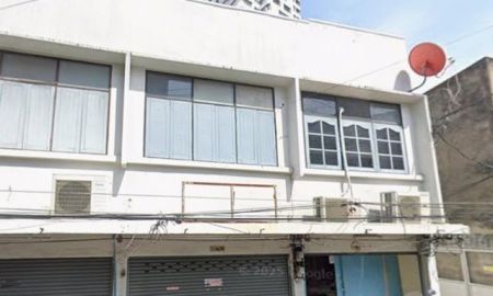 ให้เช่าอาคารพาณิชย์ / สำนักงาน - Terminal21 2.1กม. ห้างกรีนเพลส 400ม. ให้เช่าอาคารพาณิชย์ 2 ชั้น 17ตร.วา. 147ตร.ม. 2นอน 1น้ำ จันทน์41-45 โลตัส วัดไผ่เงิน 900 ม.