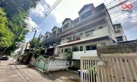 ขายทาวน์เฮาส์ - ขายทาวน์เฮ้าส์ 3.5ชั้น โชคชัย 4 ซอย37 หลังมุม 43ตร.ว.