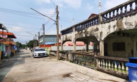 ขายบ้าน - ขายบ้านเดี่ยว ซอยร่วมใจ 3 ถนนปทุมธานี-สามโคก-เสนา สามโคก ปทุมธานี