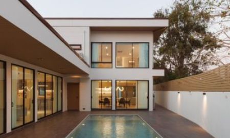 ขายบ้าน - บ้านพูลวิลล่าหรูส่วนตัว บ้านในฝัน ป่าแดด สไตล์โมเดิร์น โปร่ง โล่ง สงบ เป็นส่วนตัว ใกล้สนามบินเชียงใหม่ 5 นาที