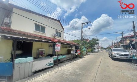 ขายทาวน์เฮาส์ - ขายทาวน์เฮาส์ หมู่บ้านกรุงทอง ซอยสายไหม 33 หลังมุม 2ชั้น 23ตร.ว.ขายถูก