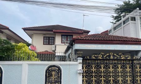 ขายบ้าน - ขายถูกบ้านเดี่ยว 2 ชั้น มบ.ณัฐนันท์ 3 ซอยช่างอากาศอุทิศ 14 Natthanan 3, Soi Chang Air Uthit 14 ขนาด 50 ตรว. 4 นอน 2 น้ำ บ้านเปล่า ใกล้ รถไฟฟ้าสายสีแดง