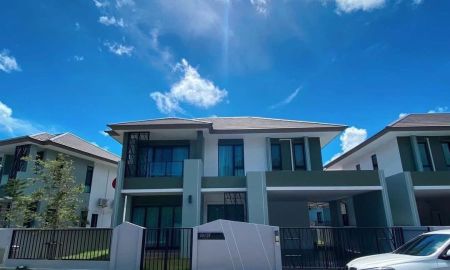 ให้เช่าบ้าน - ให้เช่า บ้านเดี่ยว 2 ชั้น 62 ตร.วา Velana Golf House ตั้งอยู่ในสนามกอล์ฟ บรรยากาศสงบ เป็นส่วนตัว บนทำเล บ้านฉาง-ระยอง