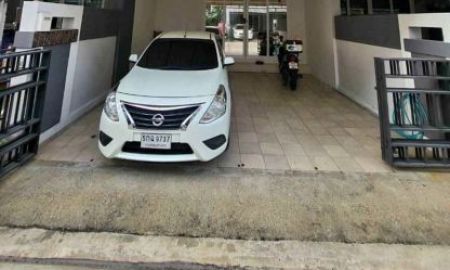 ขายทาวน์เฮาส์ - ขายทาวน์โฮม 3ชั้น ดิ เอ็กซ์คลูซีฟ พัฒนาการ 44 ใกล้เอกมัย ทองหล่อ พระราม9 อโศก