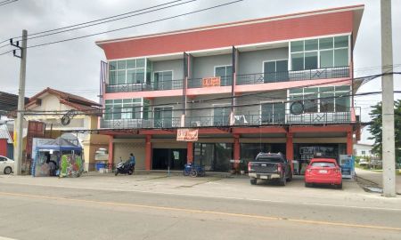 ขายอาคารพาณิชย์ / สำนักงาน - ขาย อาคารพาณิชย์ 3ชั้น ทำเลดี ราคาคุ้มสุดในย่านนี้ อำเภอไทรน้อย จ.นนทบุรี