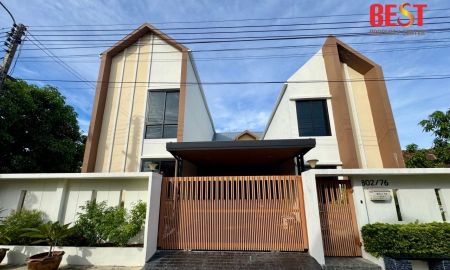 ขายบ้าน - ขายบ้านเดี่ยว สร้างเอง วังทองริเวอร์ปาร์ค รังสิต สภาพใหม่เพียง 2 ปี ใกล้ สนามบินดอนเมือง สนามกอล์ฟธูปะเตมีย์ ทางขึ้น-ลงดอนเมืองโทลเวย์