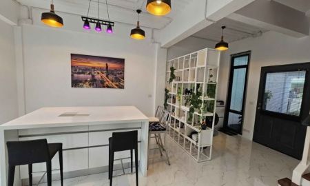 ให้เช่าทาวน์เฮาส์ - บ้านกลางกรุง ออฟฟิศ พาร์ค บางนา (Baan Klang Krung Office Park Bangna)