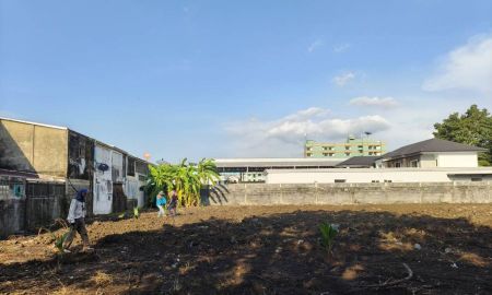 ขายที่ดิน - ขายที่ดินเปล่าถมแล้ว พื้นที่ 1 ไร่ 53 ต.ร.ว. ซอยรัชดาภิเษก36แยก5 (ซอยเสือใหญ่อุทิศ ) เขตุบางซื่อ กทม.