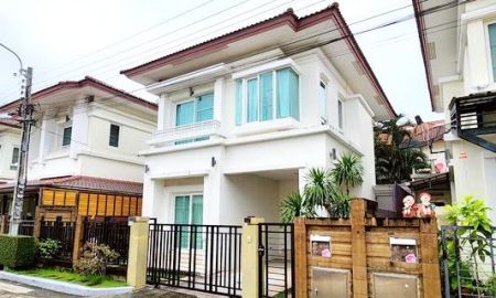 ให้เช่าบ้าน - ให้เช่า] หมู่บ้าน เดอะ เซนโทร สุขุมวิท 113 / 3 ห้องนอน 2 ห้องน้ำ / 36 ตรว. 135 ตรม. **26,000**