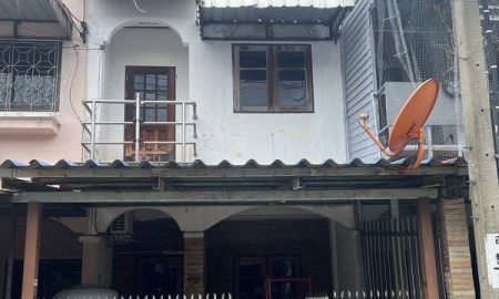 ขายทาวน์เฮาส์ - ขายบ้านหมู่บ้านนครทอง ปาร์ควิว1 ไทรน้อย นนทบุรี ต่อเติมหลังคาหน้าบ้านหลังบ้านเรียบร้อย