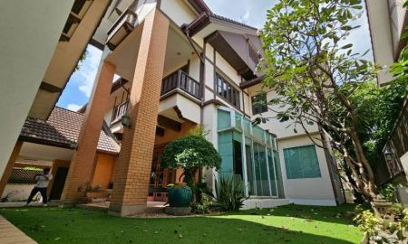 ขายบ้าน - ขาย ม.ลัดดารมย์ เอกมัย-รามอินทรา 141.2 ตรว. ทำเลดี ความปลอดภัยสูง เข้าออก2