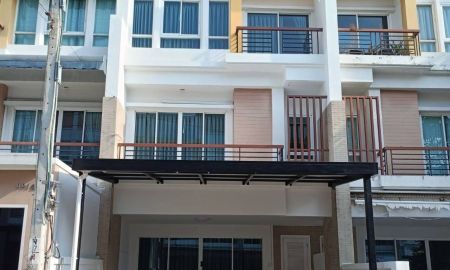 ให้เช่าบ้าน - ให้เช่าทาวน์โฮม3ชั้น เกษตร-นวมินทร์ รีโนเวทใหม่ ใกล้ BTS มัยลาภ