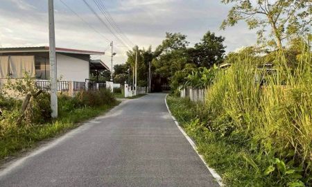 ขายที่ดิน - ขายที่ดินตำบลน้ำแพร่หางดงติดถนนคอนกรีตพร้อมโอน