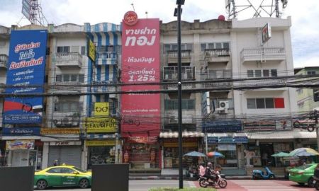 ขายอาคารพาณิชย์ / สำนักงาน - ขายพร้อมผู้เช่า!! อาคารพาณิชย์ 4 ชั้น ติดถนน ย่านดินแดน ทำเลทองค้าขายทำธุรกิจ ใกล้ MRT เซ็นทรัลพระราม9