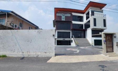 ขายอาคารพาณิชย์ / สำนักงาน - ขายด่วน โฮมออฟฟิต 4 ชั้น เหมาะกับทุกธุรกิจ พื้นที่กว้างจอดรถได้เยอะ ลดราคา สุดๆ