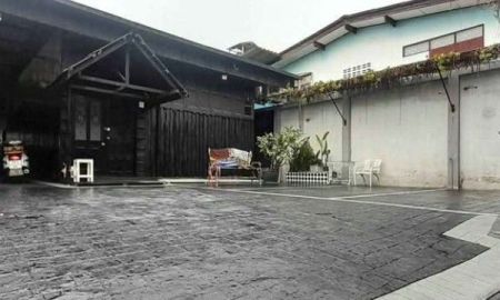 ให้เช่าโรงงาน / โกดัง - ให้เช่าโกดังพร้อมออฟฟิศใกล้เดอะมอลล์บางกะปิ พื้นที่ 54 ตรว.ถนนลาดพร้าว ถนนนวมินทร์