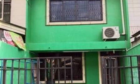 ขายทาวน์เฮาส์ - ขายทาวน์เฮ้าท์ 2 ชั้น ซอยลาดพร้าว 81 หลังบิ๊กซีลาดพร้าว ทำเลดี รถไฟฟ้าสีเหลืองสถานีลาดพร้าว 83